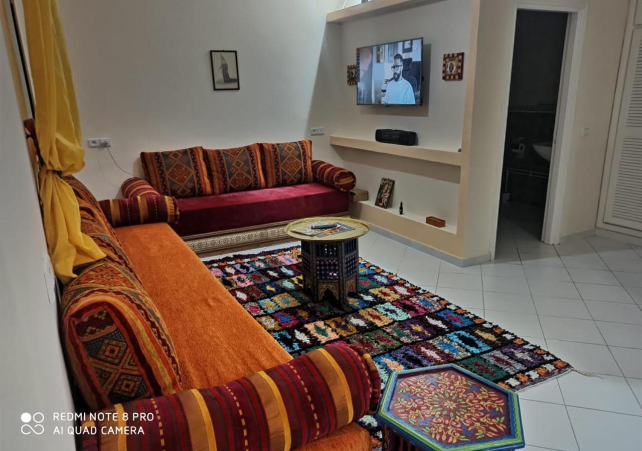 Appartement Julia Au Centre Ville Agadir Dans Residence Borj Dalat Exterior foto